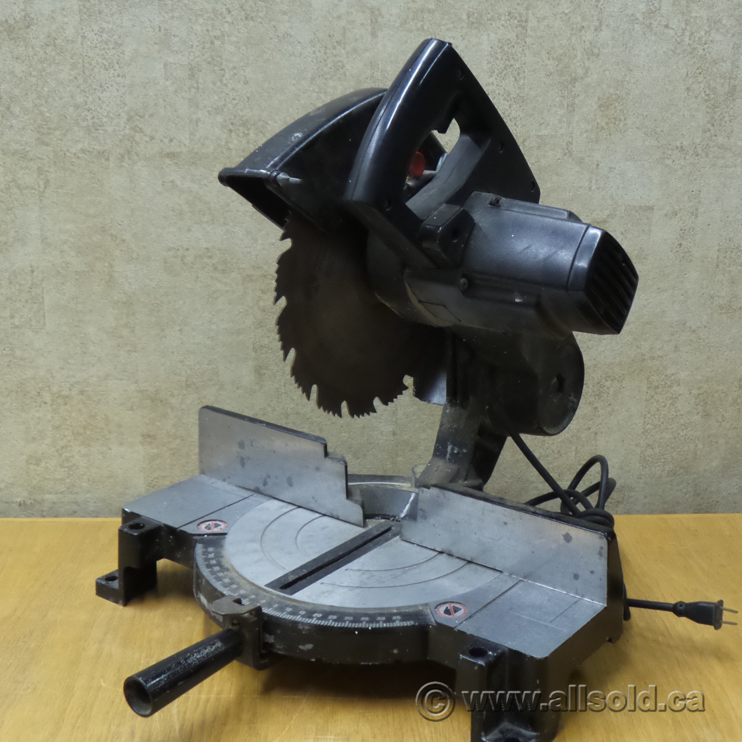 Black and decker shop drop saw